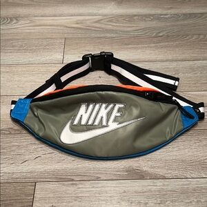Nike Gray Orange Blue Men's Waist Belt Bag Adjustable